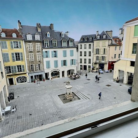 Wonderhost, Bois Et Pierre En Coeur De Ville Pau Esterno foto